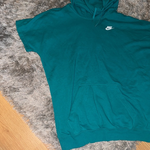 Women’s Nike Teal Short Sleeve Fleece Lined Hoodie / Pullover Size Large - Picture 2 of 6